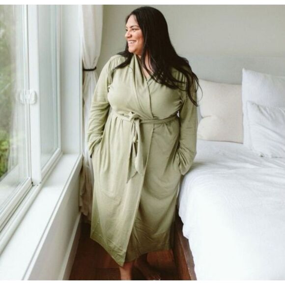 NWT Goumi Kids Mom Womens Artichoke Robe XS/S Green Bamboo Organic Pockets - Picture 3 of 3